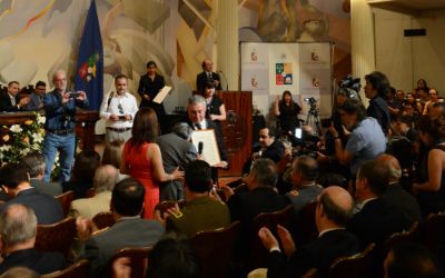 Ceremonia oficial de aniversario de la U. de Chile distingue a nuevos profesores titulares