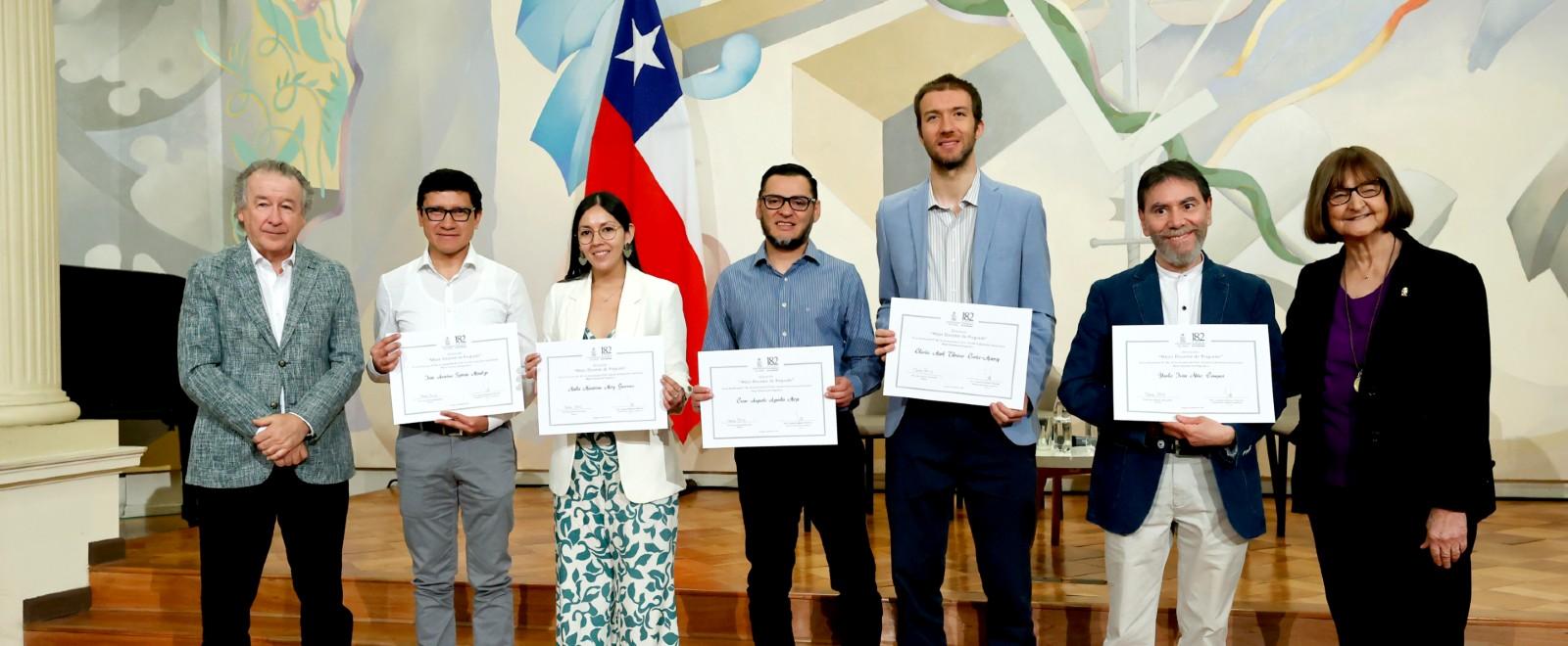 Integrantes FCFM reciben distinción en la ceremonia de Mejores Docentes de Pregrado 2024