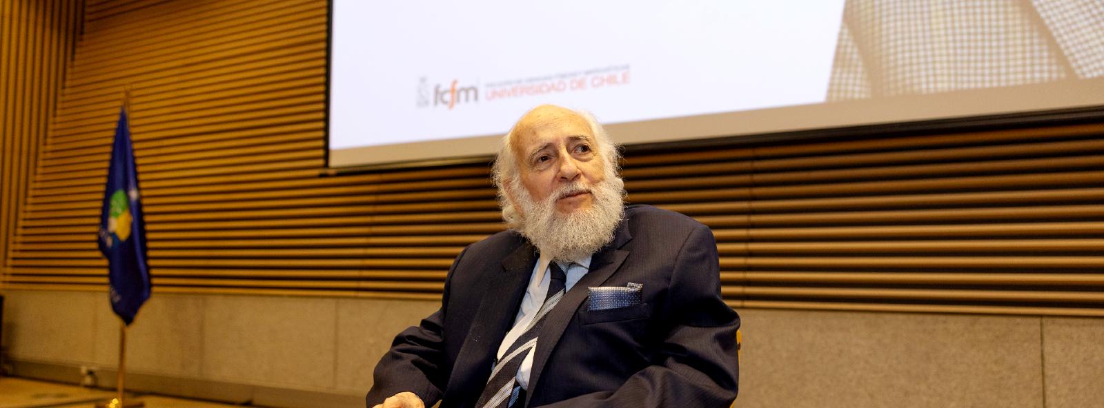 Prof. Rodolfo Saragoni Huerta recibió la Distinción de Profesor Emérito de la Universidad de Chile