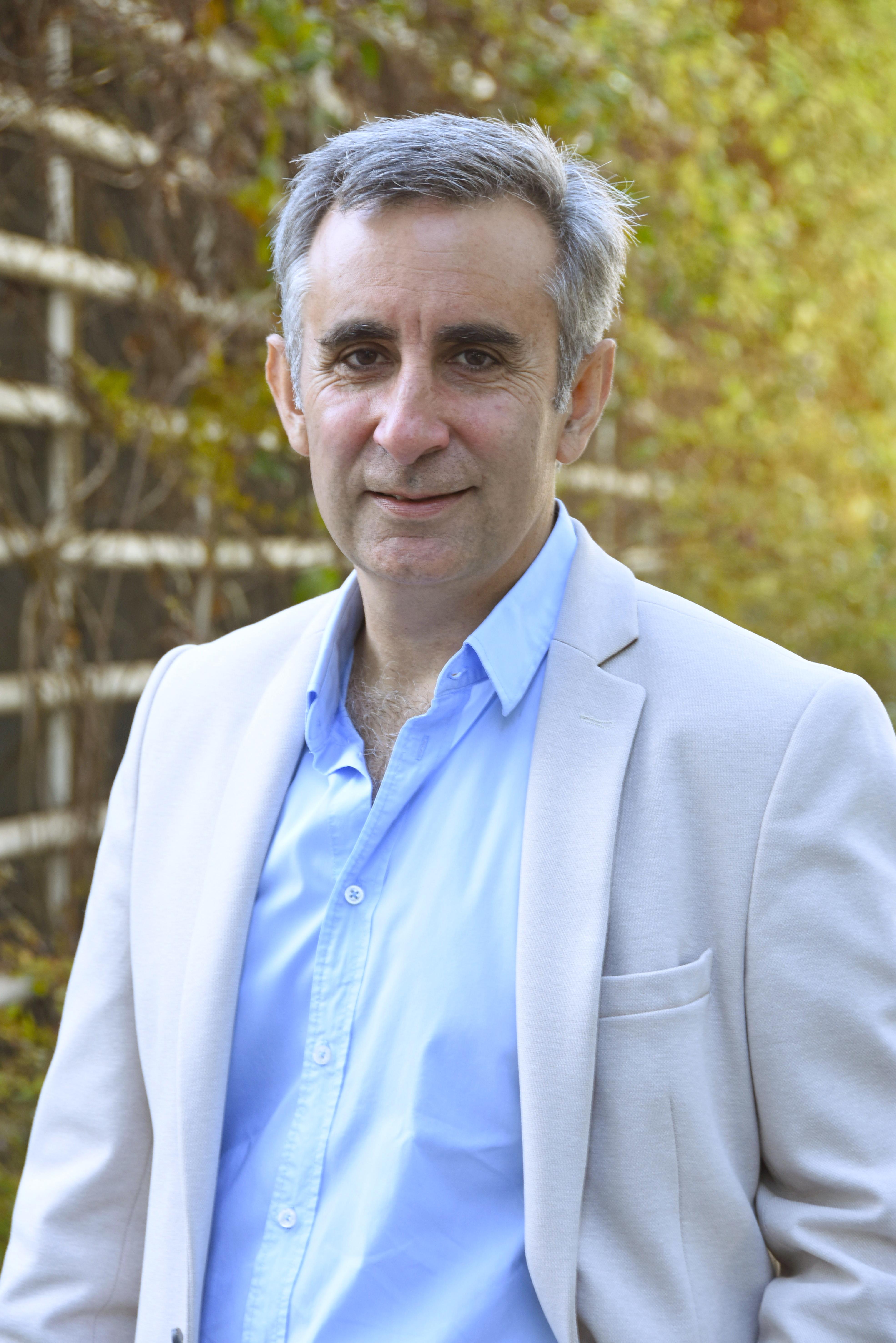 René Garreud, académico del DGF y subdirector del CR2.