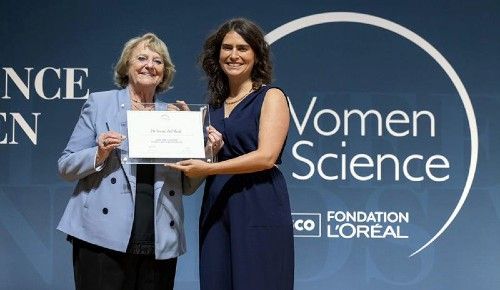 Alumni Irene del Real recibió premio For Women in Science