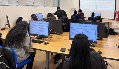 Estudiantes del Liceo Mariano Latorre visita el Campus Beauchef