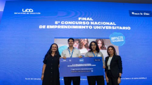 Estudiantes obtienen primer lugar en concurso nacional con emprendimiento
