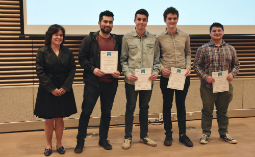 dir y alumnos miniatura