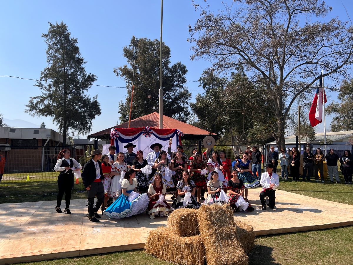 Fiestas Patrias Favet 2024 - Facultad de Ciencias Físicas y Matemáticas ...
