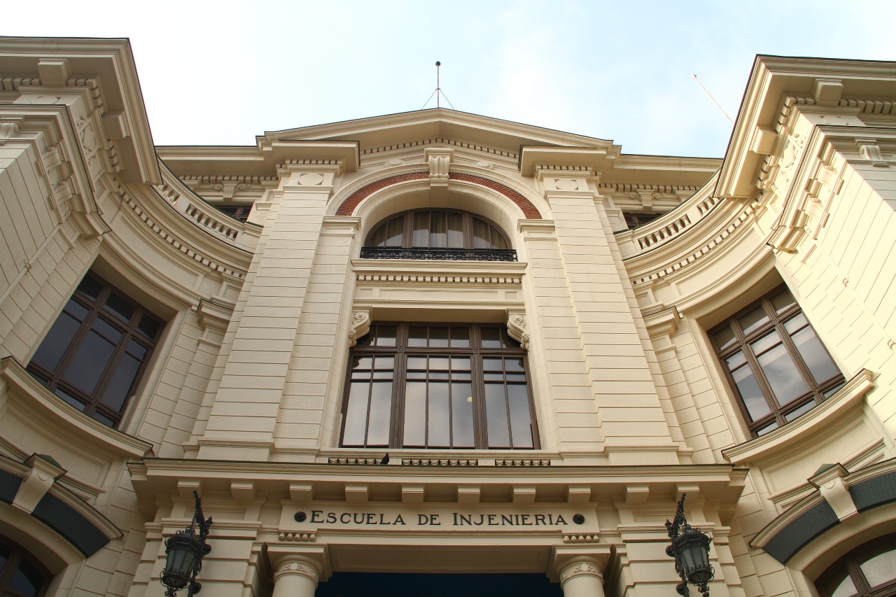Reseña - Facultad de Ciencias Físicas y Matemáticas - Universidad de Chile